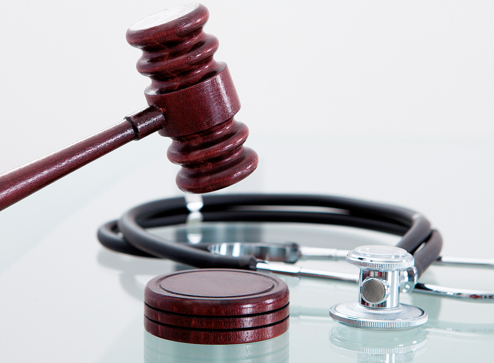 Justiça condena operadora de plano de saúde a reembolsar paciente por demora na autorização de procedimento cirúrgico