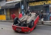 Homem passa mal e capota carro na Avenida Vera Cruz, no Lírio do Vale