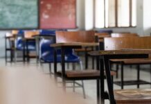 Professor é preso em escola de Manacapuru por suspeita de importunação sexual a aluna de 16 anos