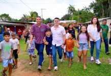 Prefeito David Almeida encerra ‘Natal das Águas’ levando solidariedade e alegria a comunidade polo Jaraqui, no rio Negro