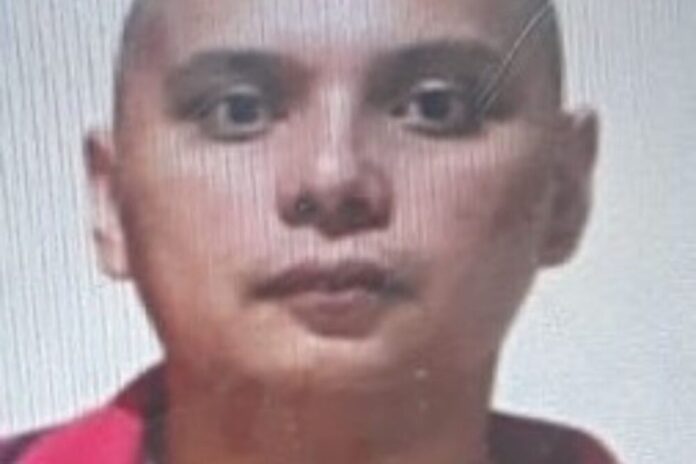 Relembre o caso Um adolescente de 17 anos, identificado como Fernando Vilaça da Silva, morreu após ser brutalmente espancado no bairro Gilberto Mestrinho, na Zona Leste de Manaus. O ataque acontec (9)