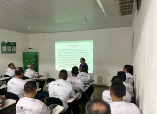 Prefeitura de Manaus capacita motoristas de ônibus no programa Escola de Transporte Inclusivo