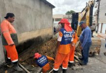 Prefeitura de Manaus recupera drenagem rompida na rua C-21, bairro Japiim, após chuvas intensas