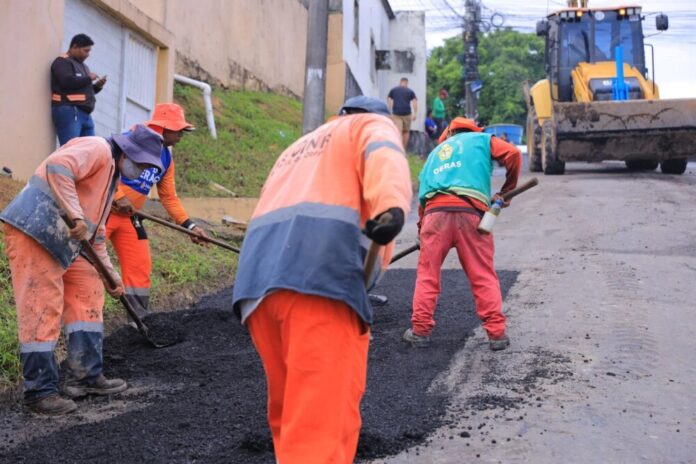 Prefeitura de Manaus avança com recuperação asfáltica e transforma mobilidade no bairro Cidade de Deus