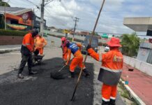 Prefeitura de Manaus intensifica manutenção asfáltica na Rua Professora Olga de Melo, bairro Flores