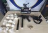 Adolescente é apreendido com submetralhadora e drogas no bairro Colônia Terra Nova