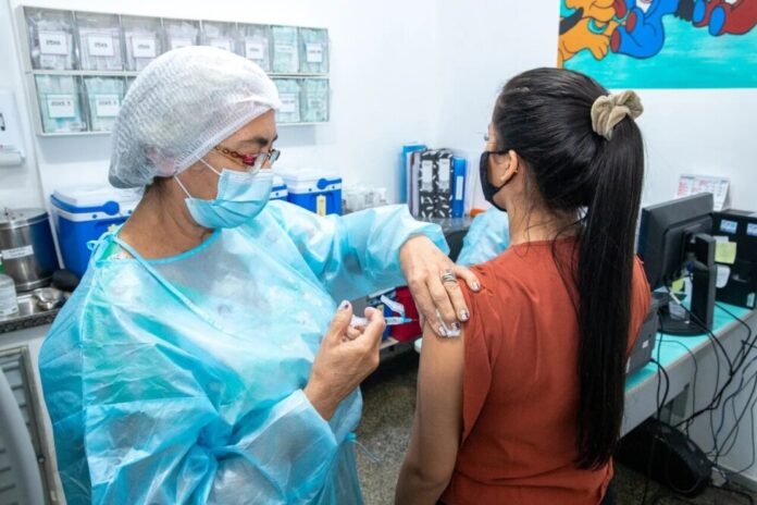 Prefeitura de Manaus reforça vacinação contra HPV para prevenir câncer