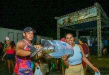 Prefeitura de Manaus entrega mais de 10 toneladas de tambaqui para 3 mil famílias na Colônia Antônio Aleixo